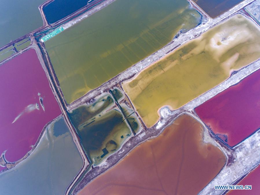 Aerial photo taken on Dec 3, 2020 shows a view of the salt lake in Yuncheng City, north China