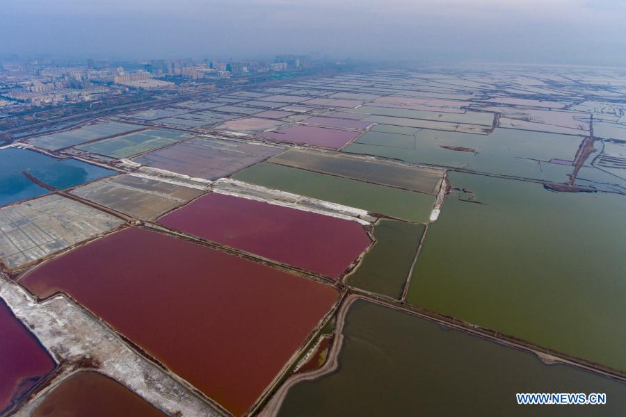 Aerial photo taken on Dec 3, 2020 shows a view of the salt lake in Yuncheng City, north China