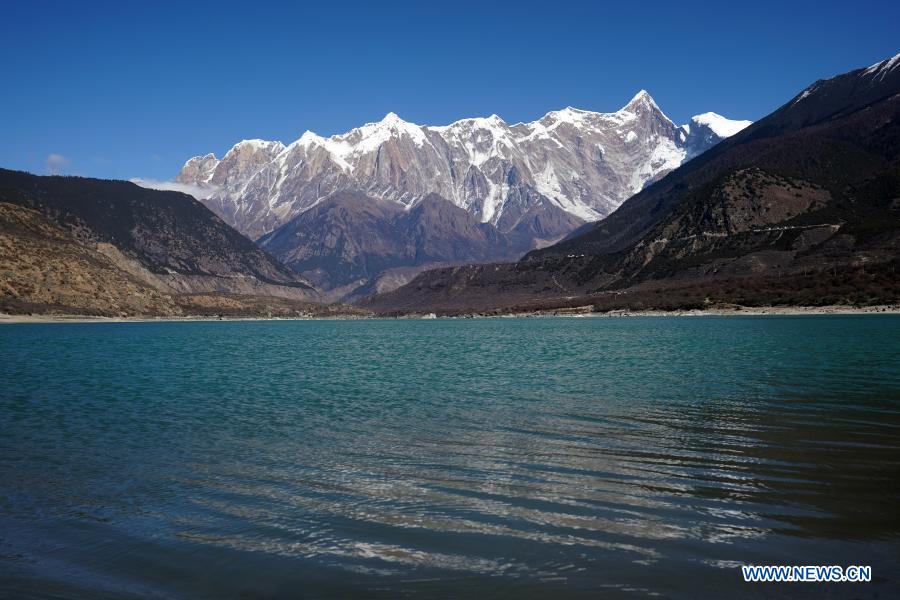 Photo taken on Jan. 28, 2021 shows the scenery of the 7,782-meter-high Mount Namjagbarwa in Nyingchi, southwest China
